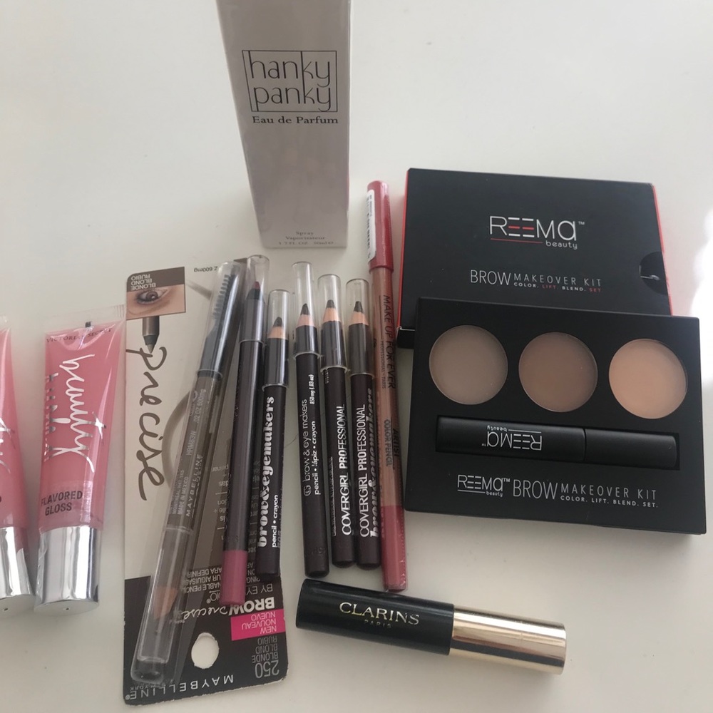 12 piece makeup LOT / hanky panky / makeup 4 ever